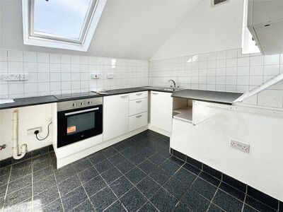 2 bedroom  Flat to rent