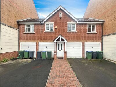 Oxford Way, 2 bedroom  House for sale, £150,000