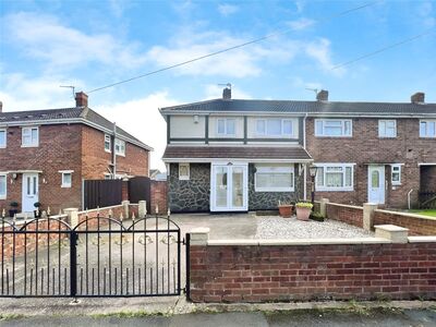 Wallace Road, 3 bedroom Semi Detached House to rent, £1,000 pcm