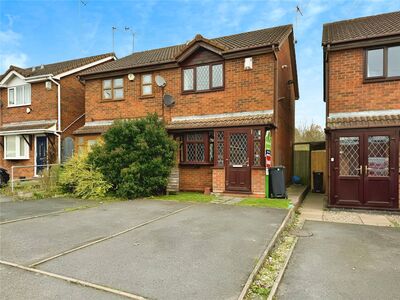 Round Street, 2 bedroom Semi Detached House for sale, £150,000