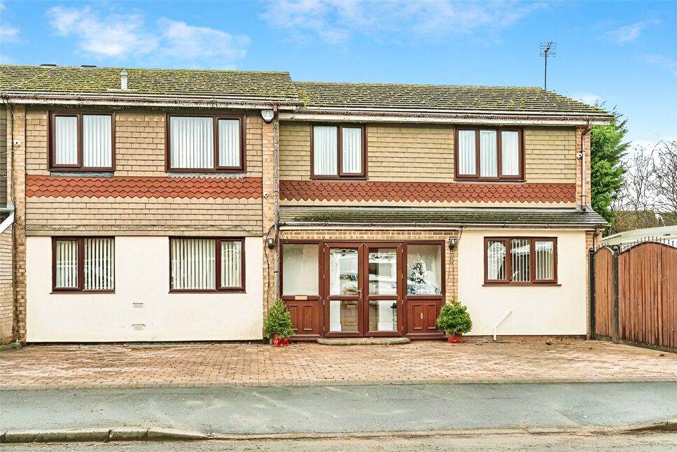 Main image of 5 bedroom Semi Detached House for sale, Oakley Avenue, Tipton, West Midlands, DY4