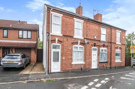 2 bedroom End Terrace House for sale