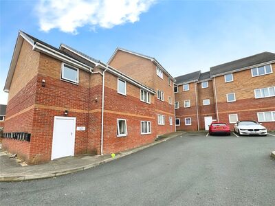 Dudley Road East, 2 bedroom  Flat to rent, £800 pcm