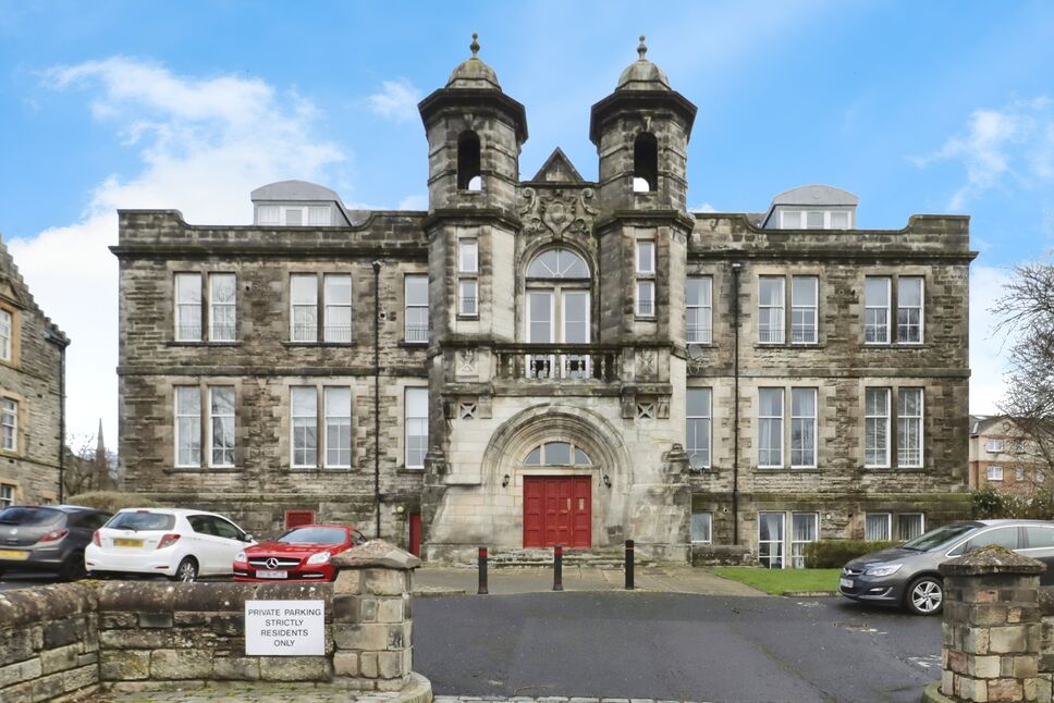 Main image of 2 bedroom  Flat for sale, Skibo Court, Dunfermline, Fife, KY12