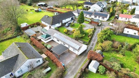 Low Road, 3 bedroom Detached Bungalow for sale, £285,000