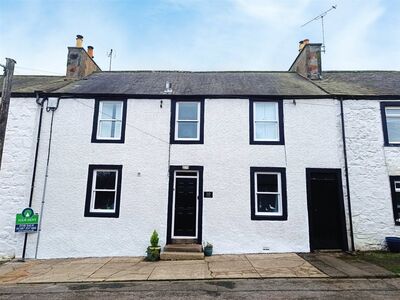 5 bedroom Mid Terrace House for sale