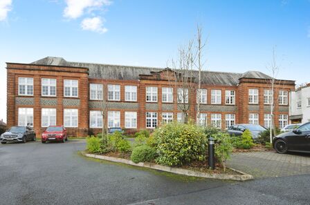 Academy Road, 1 bedroom  Flat for sale, £100,000