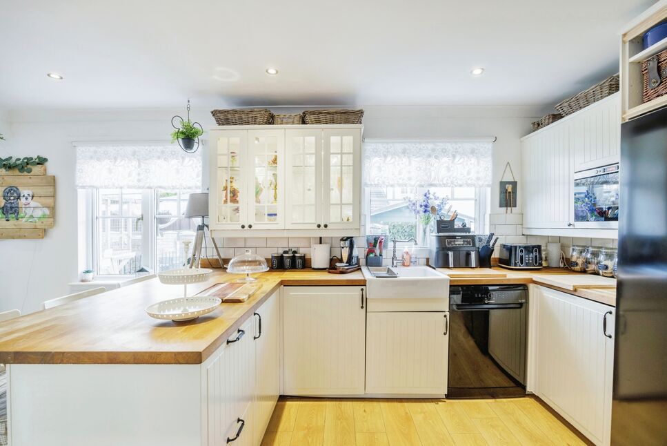 Kitchen Family Room