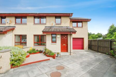 5 bedroom Semi Detached House for sale