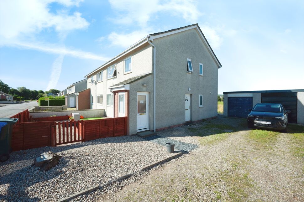 Main image of 2 bedroom  Flat for sale, Milnefield Avenue, Elgin, Moray, IV30