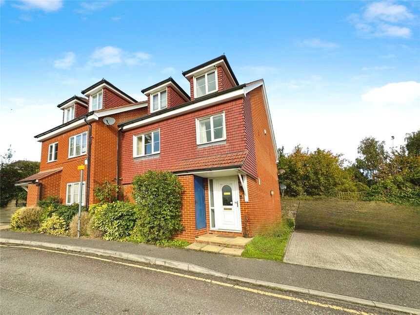 Main image of 1 bedroom  Flat to rent, Sumpter Way, Faversham, Kent, ME13