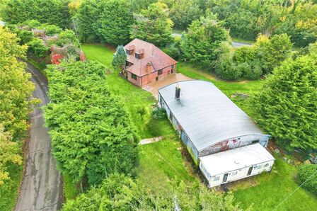 Abbots Hill, 4 bedroom Detached Bungalow for sale, £750,000