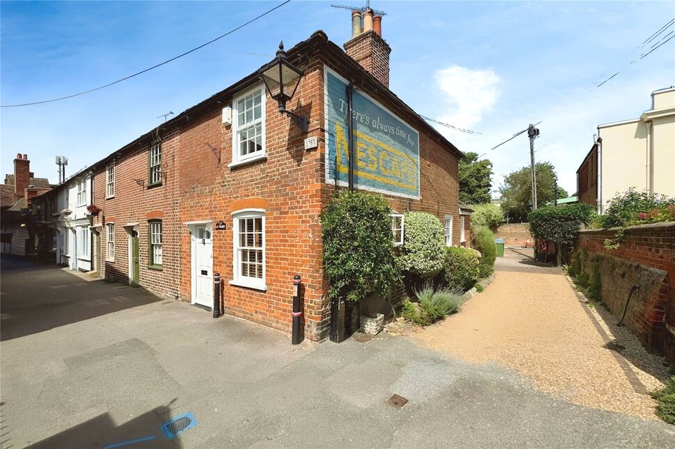 Main image of 2 bedroom End Terrace House for sale, Gatefield Lane, Faversham, Kent, ME13