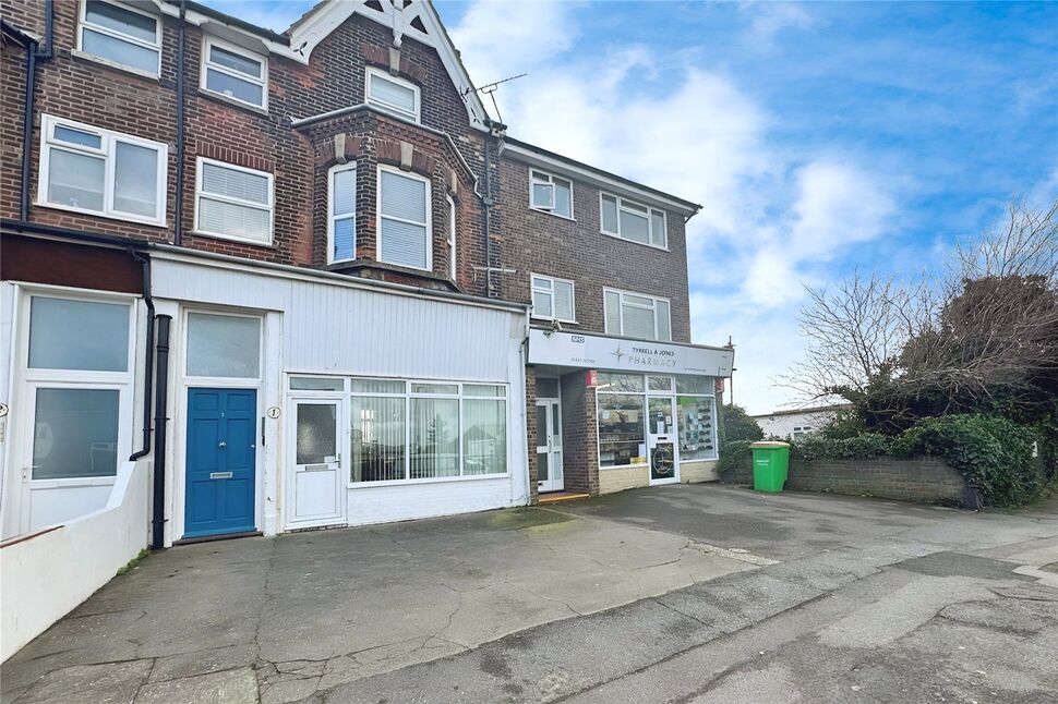 Main image of 2 bedroom  Flat for sale, Tower Parade, Whitstable, Kent, CT5