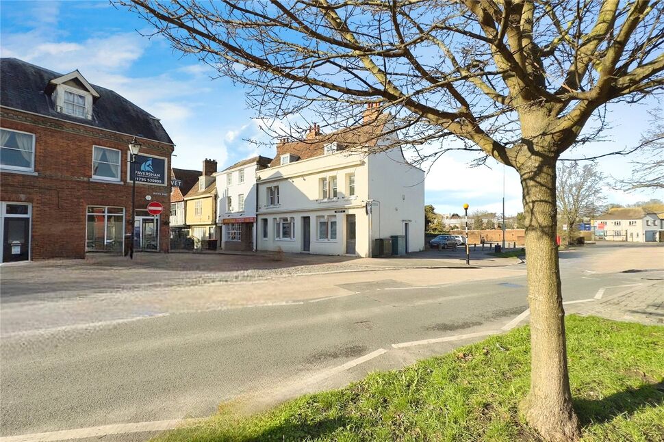 Main image of 4 bedroom End Terrace House to rent, West Street, Faversham, Kent, ME13