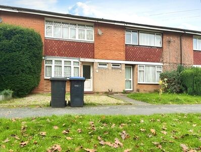 Cherrywood Avenue, 4 bedroom Mid Terrace House to rent, £2,600 pcm