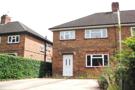 Lynwood Avenue, 4 bedroom  House to rent, £2,800 pcm