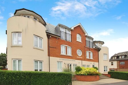 Beckingham Metro Station Road, 2 bedroom  Flat to rent, £1,850 pcm