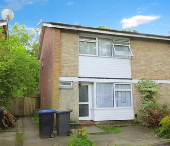 Cherrywood Avenue, 4 bedroom Semi Detached House to rent, £2,100 pcm