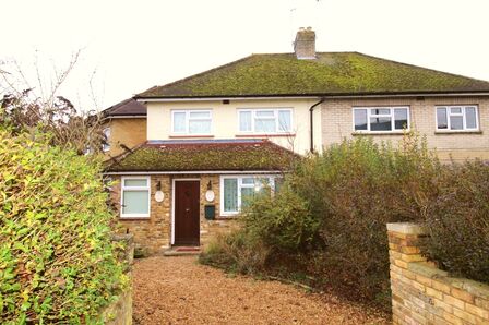 Firbank Place, 4 bedroom Semi Detached House to rent, £2,400 pcm