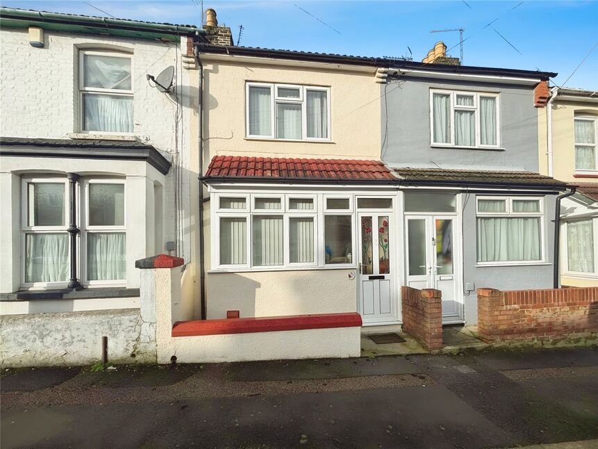 Main image of 1 bedroom Mid Terrace Room to rent, Albany Road, Gillingham, Kent, ME7