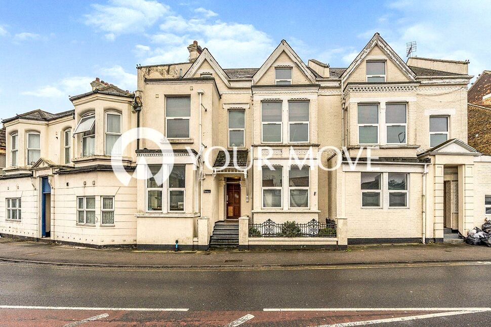 Main image of 1 bedroom  Room to rent, Balmoral Road, Gillingham, Kent, ME7