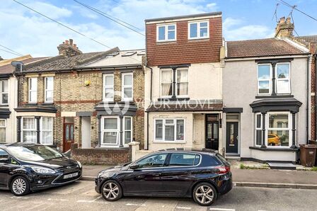 Balmoral Road, 1 bedroom  Flat for sale, £80,000