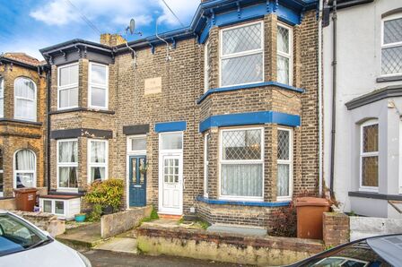 Marlborough Road, 3 bedroom Mid Terrace House for sale, £310,000