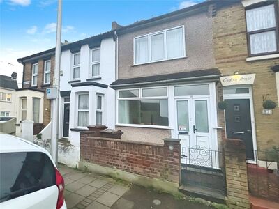 2 bedroom Mid Terrace House to rent