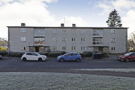 Balgonie Avenue, 2 bedroom  Flat for sale, £72,000