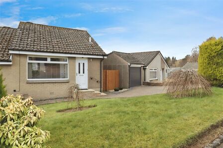 Atholl Way, 1 bedroom Semi Detached Bungalow for sale, £145,000