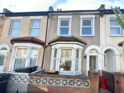 2 bedroom Mid Terrace House to rent