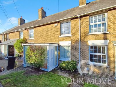 Highcross Road, 3 bedroom Mid Terrace House for sale, £325,000