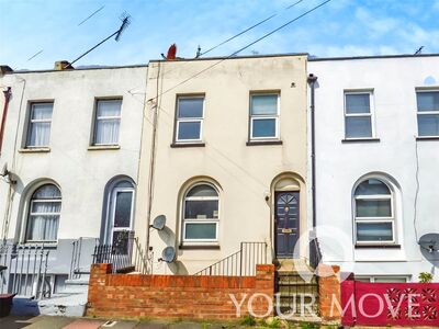 2 bedroom Mid Terrace House to rent