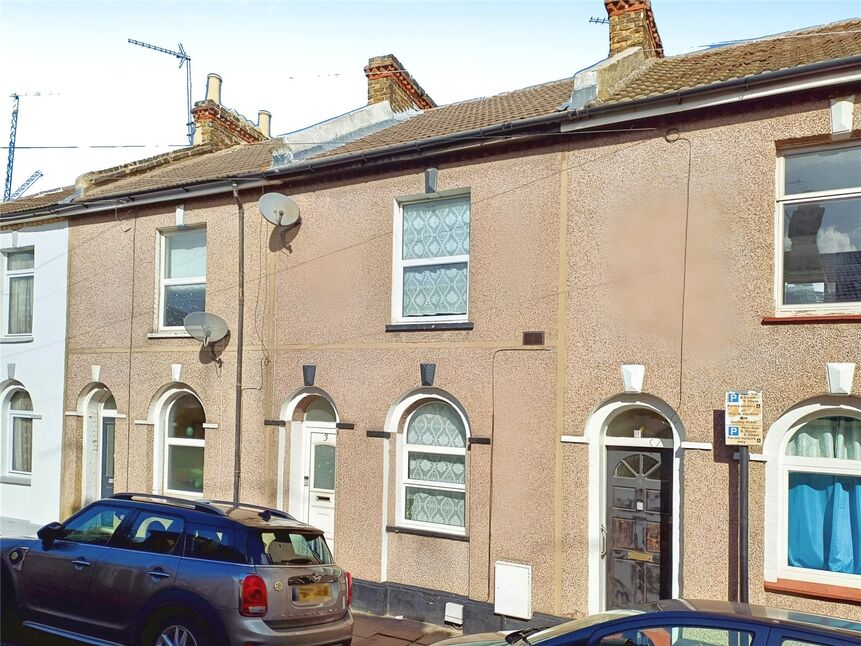 Main image of 2 bedroom Mid Terrace House for sale, Bernard Street, Gravesend, Kent, DA12