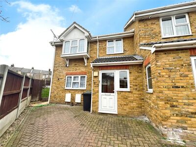 Brook Road, 1 bedroom End Terrace Room to rent, £750 pcm