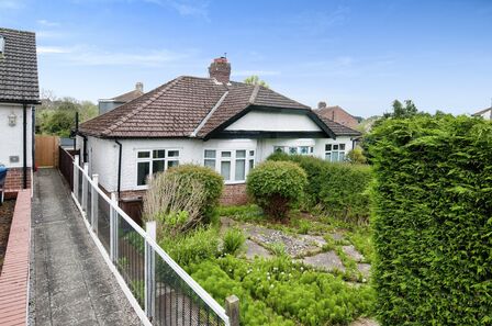 Old Harrow Road, 2 bedroom Semi Detached Bungalow to rent, £1,100 pcm