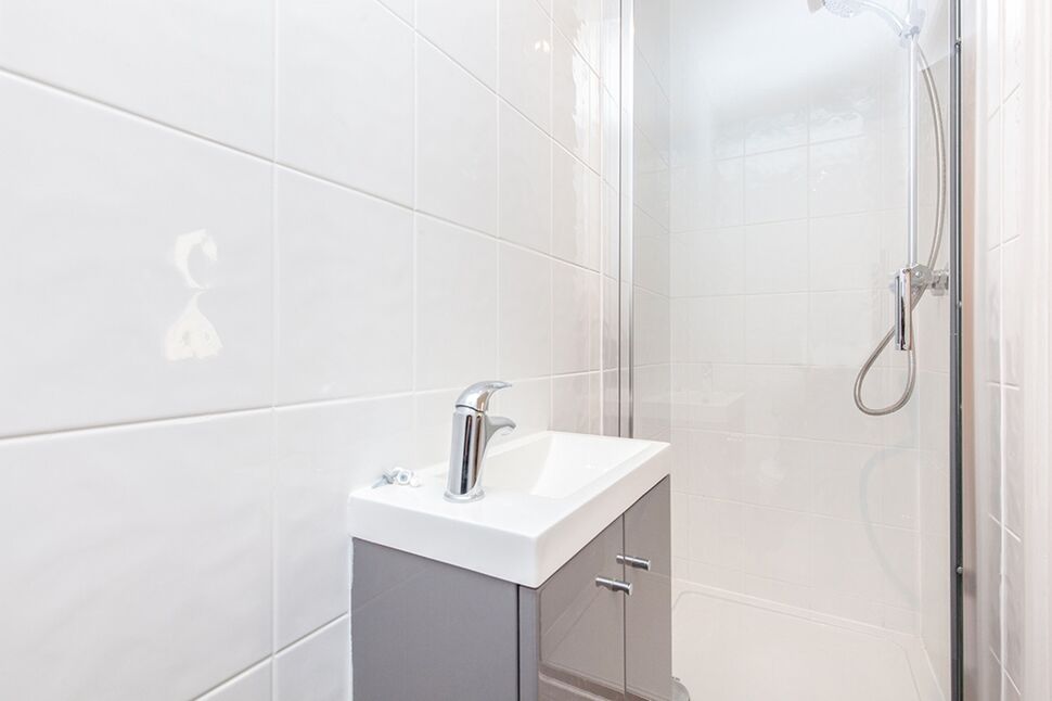 En-Suite Shower / WC