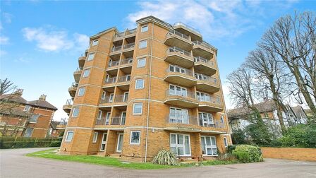 Upper Maze Hill, 1 bedroom  Flat to rent, £875 pcm