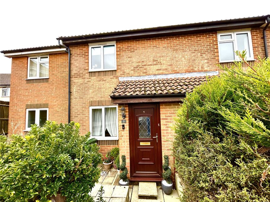 Main image of 4 bedroom End Terrace House for sale, Longacre Close, St. Leonards-on-Sea, East Sussex, TN37