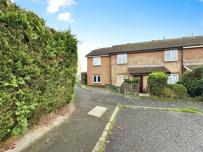 Longacre Close, 4 bedroom End Terrace House for sale, £350,000