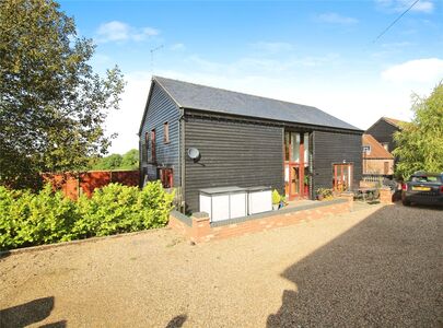 Clements End Road, 4 bedroom Detached House for sale, £950,000