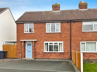 3 bedroom Semi Detached House to rent