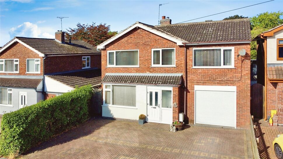 Main image of 4 bedroom Detached House for sale, Linwood Close, Hinckley, Leicestershire, LE10