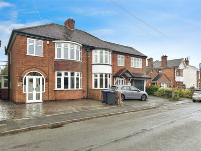 3 bedroom Semi Detached House to rent