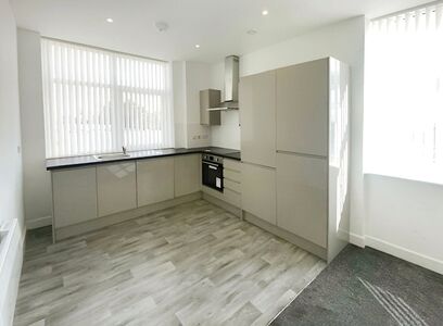 2 bedroom  Flat to rent