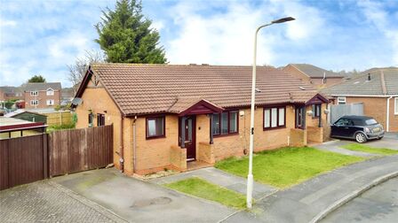 Wensum Close, 2 bedroom Semi Detached Bungalow for sale, £225,000