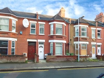 Ashburnham Road, 5 bedroom Mid Terrace House to rent, £2,000 pcm