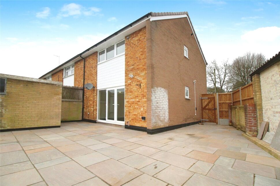 Main image of 3 bedroom End Terrace House to rent, Linkways, Stevenage, Hertfordshire, SG1