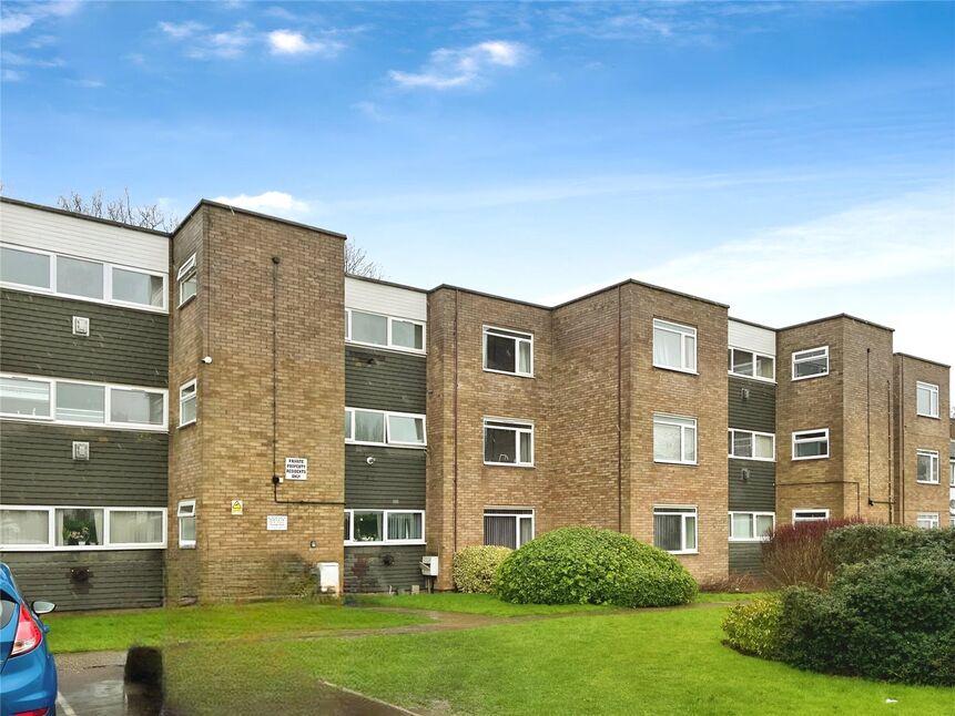 Main image of 3 bedroom  Flat to rent, Hillcrest, Baldock, Hertfordshire, SG7